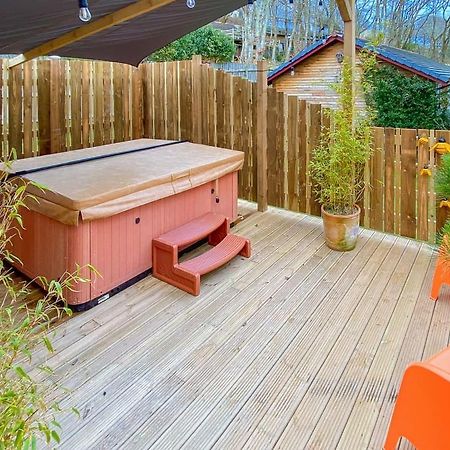 Ivyleaf Combe Lodges Stratton  Ngoại thất bức ảnh